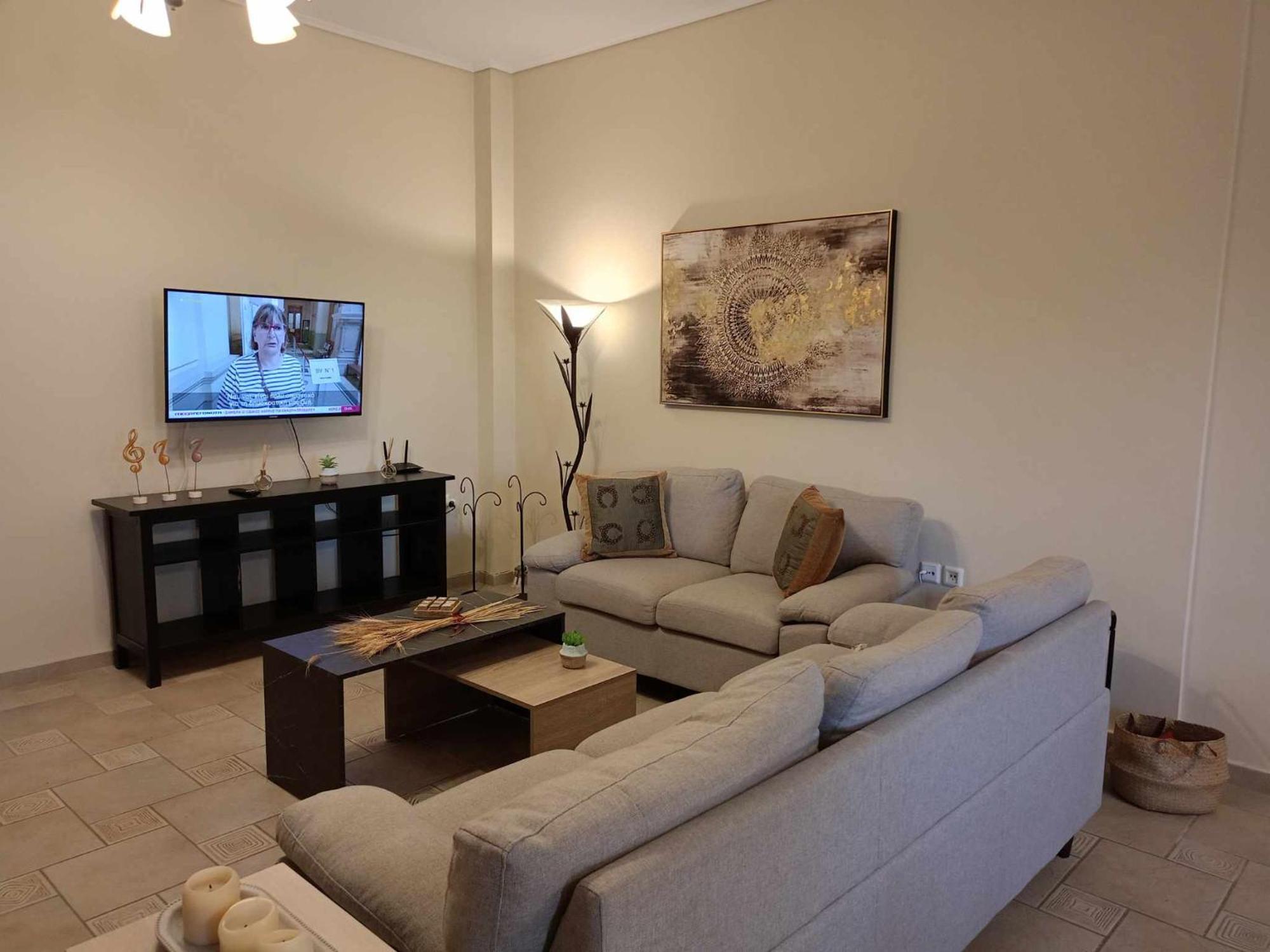 Comfortable Apartment In Kiato Bagian luar foto