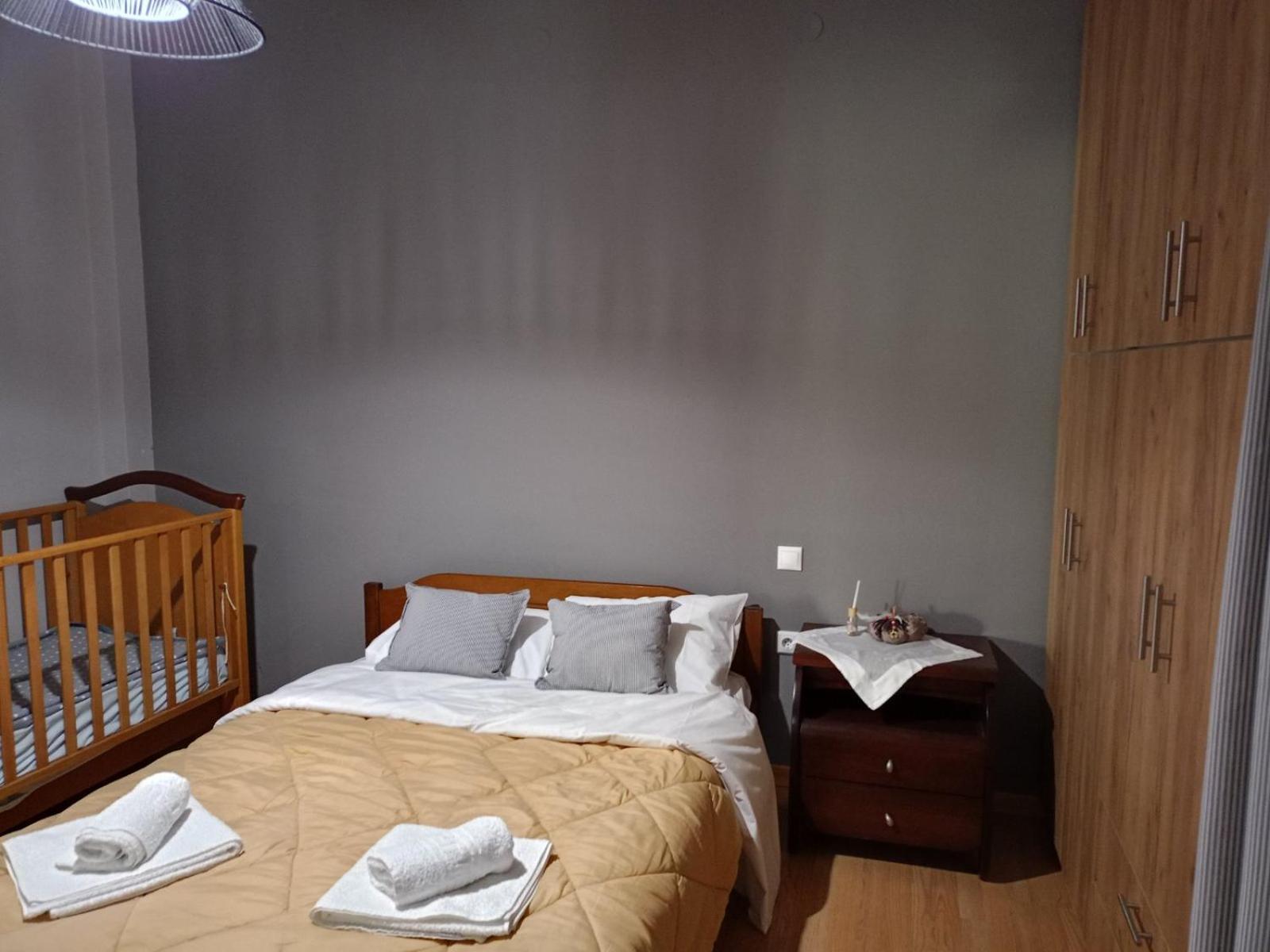 Comfortable Apartment In Kiato Bagian luar foto